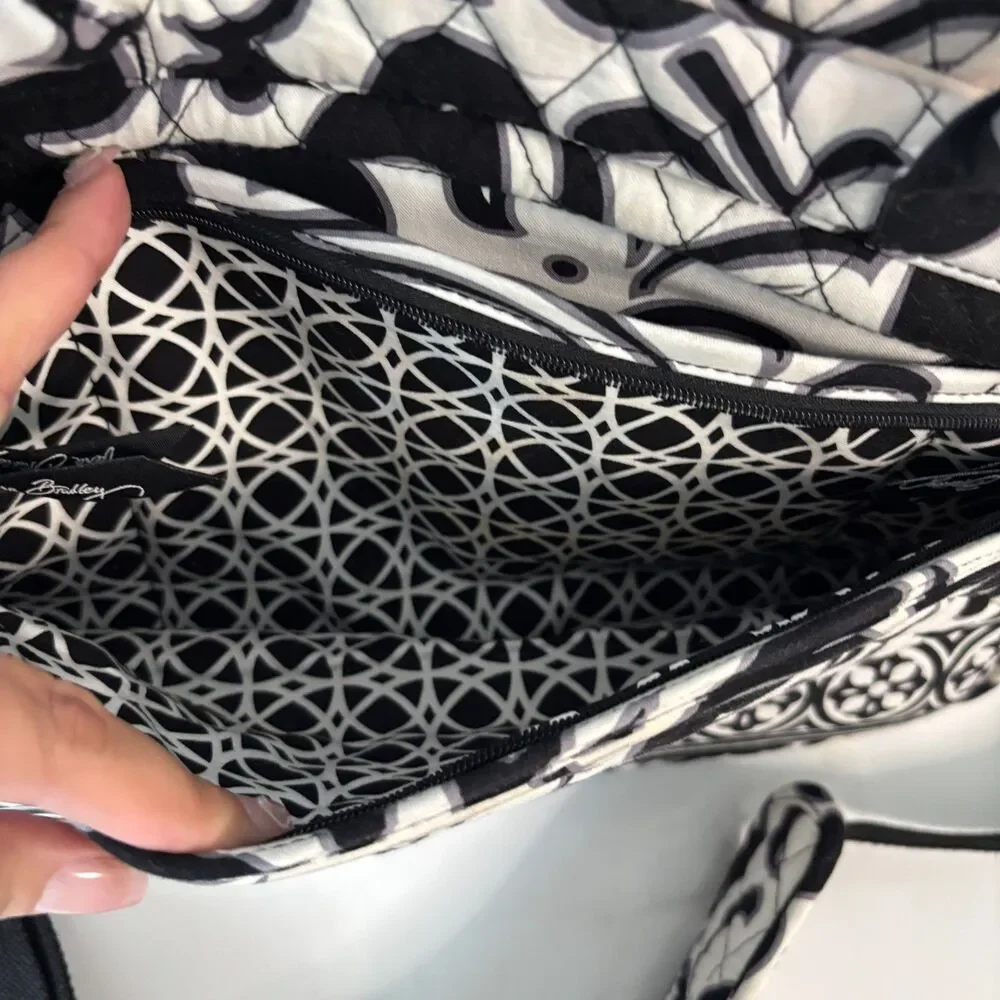 Vera Bradley Metropolitan Night & Day Laptop Diaper Bag Black White Full Zip